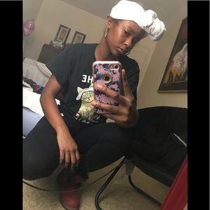 Meet your Posher, Asia